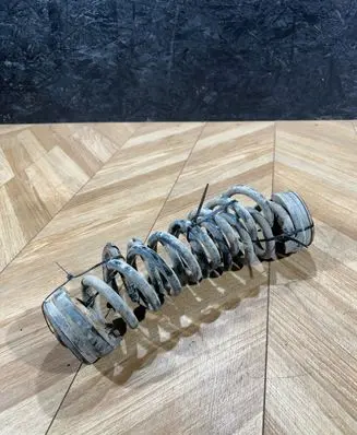 Mercedes-Benz E W211 Rear coil spring 