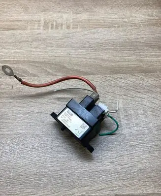 Toyota Prius (NHW20) Battery relay fuse G384147020 AEV6910C