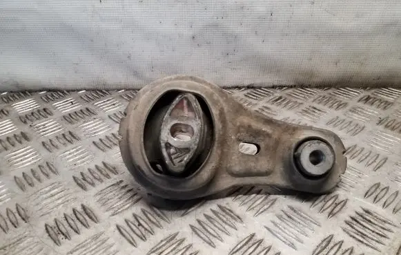 Opel Movano B Gearbox mount 675206