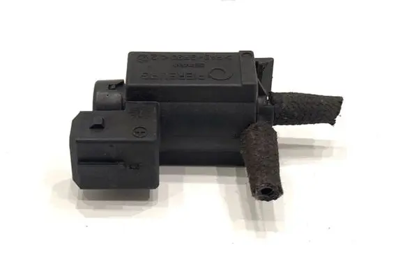 BMW X5 F15 Fuel pressure regulator 70231800