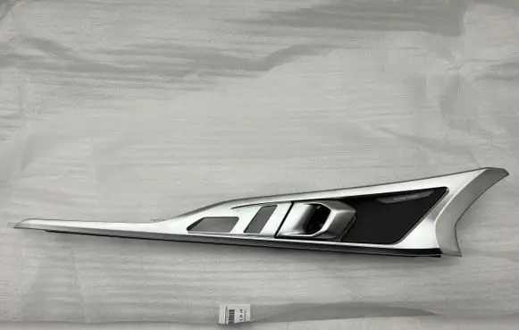 BMW 8 G15 Dashboard side end trim 7450057