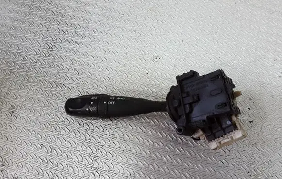 Toyota Yaris Indicator stalk 1736481