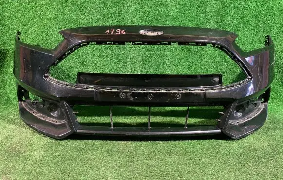 Ford Focus Front bumper F1EB17757B