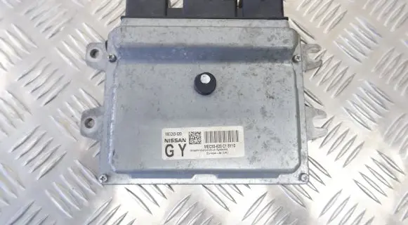 Nissan Qashqai+2 Engine control unit/module MEC93620