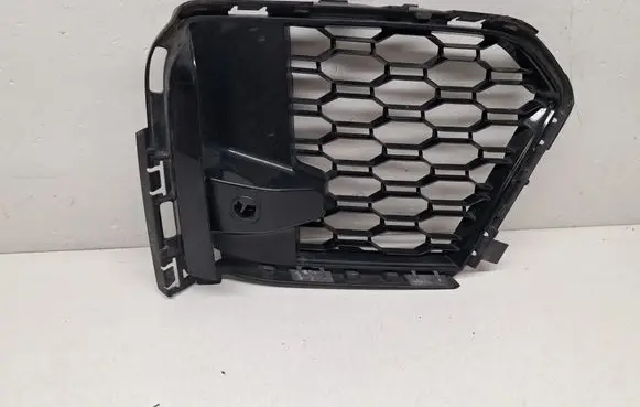 BMW X6 G06 Front bumper lower grill 8069945 51118069945