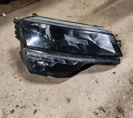 Skoda Karoq Headlight/headlamp 57B941016A 0020503807 25PL8918