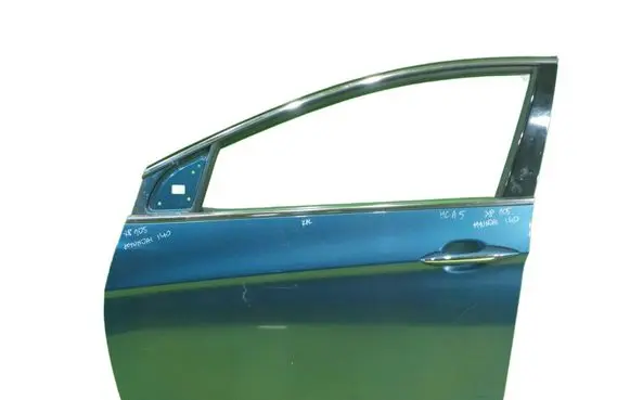 Hyundai i40 Front door PRZOD LEWE