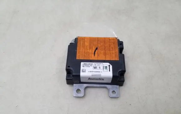Nissan Qashqai Airbag control unit/module 988204EH0C