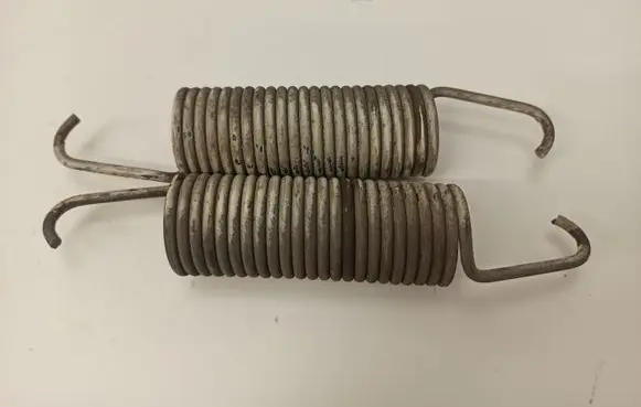 Mercedes-Benz COMPAKT W115 Tailgate/trunk/boot tension spring 