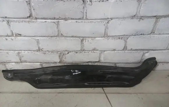 Skoda Octavia Mk2 (1Z) Other engine bay part 1K0805275