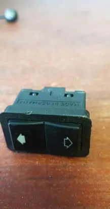 BMW 5 E39 Electric window control switch 8368974