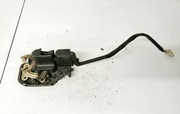 Mazda 626 Front door lock 1528007001 152800-7001