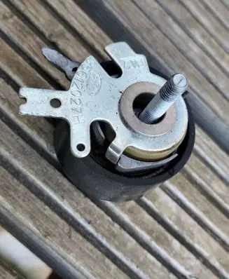 Chrysler Voyager Timing belt/chain tensioner 35612027H