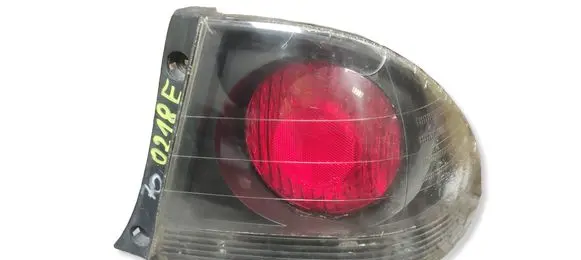 Lexus IS 200-300 Rear/tail lights LAMPALTIS200