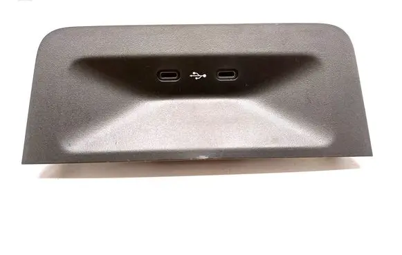 Skoda Enyaq iV USB socket connector 657035736