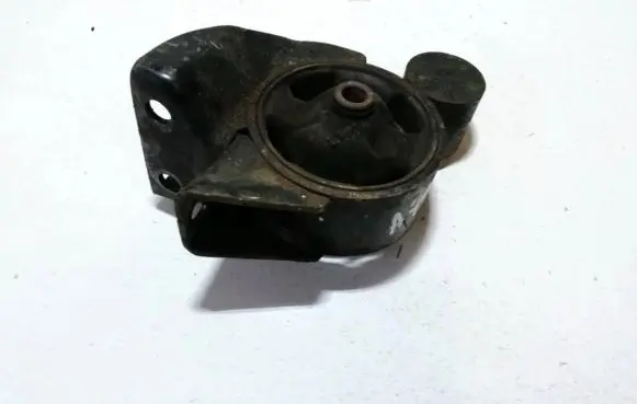 Hyundai Tucson JM Engine mount bracket
