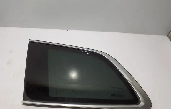 Volvo XC90 Rear side window 31468145