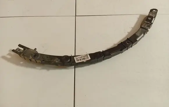 Audi A2 Rear bumper mounting bracket 8Z0853862A