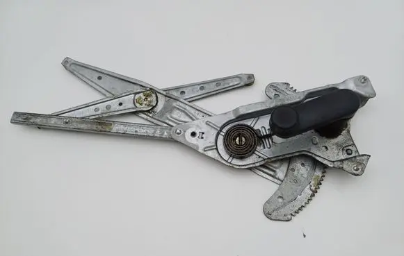 Renault Kangoo I Front door manual window regulator
