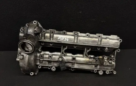 Mercedes-Benz GLE (W166 - C292) Rocker cam cover A6420102030