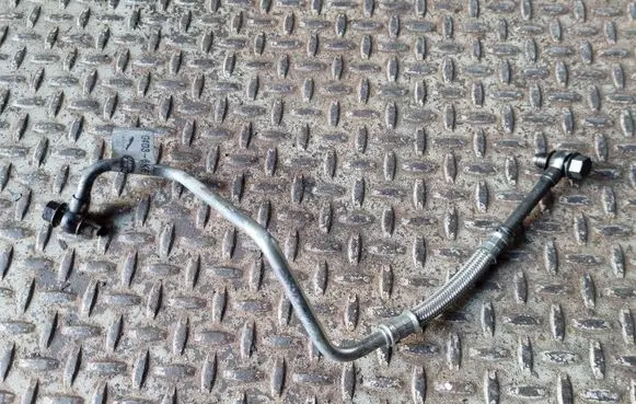 Jaguar XE Turbo turbocharger oiling pipe/hose G4D36K679CA