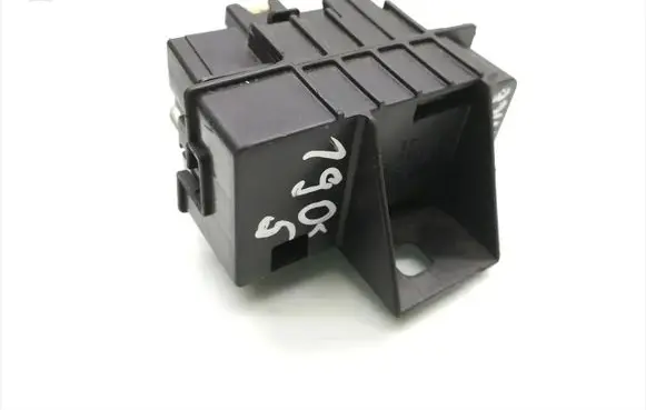 Toyota Prius (XW20) Fuse module 3483TA