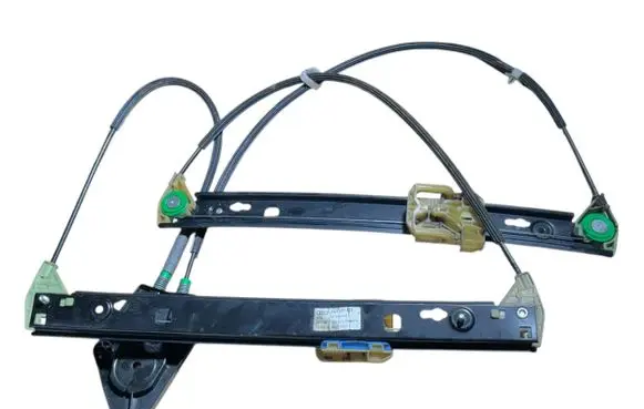 Audi A1 Front door window regulator with motor 8X3837461 921214102