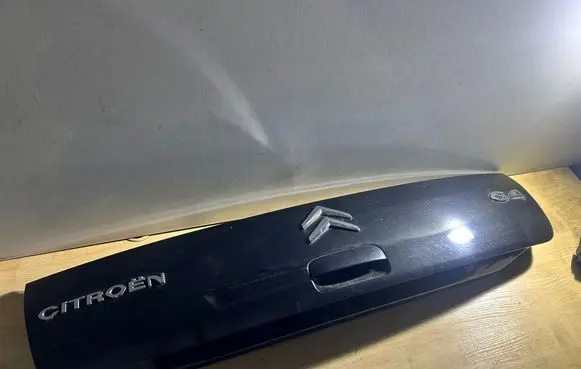 Citroen C4 I Tailgate trim 9647911777