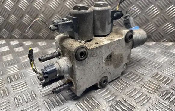 Land Rover Range Rover Sport L320 Active stabilizer control/valve assembly 5H325E487BC 220411 3498069