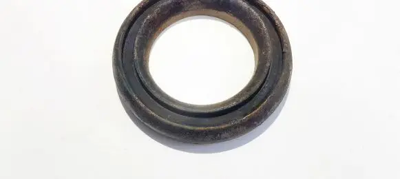 Nissan X-Trail T30 Front coil spring rubber mount 540348h500