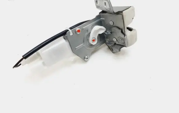 Suzuki Swift II Tailgate/trunk/boot lock/catch/latch