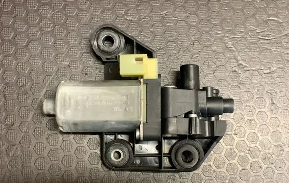 BMW 7 F01 F02 F03 F04 Curtain motor 9178670 58450713 06300519