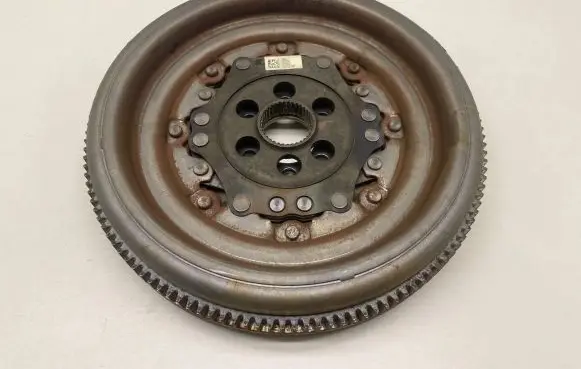Volkswagen Tiguan Flywheel 03C105266F 260116 0012683