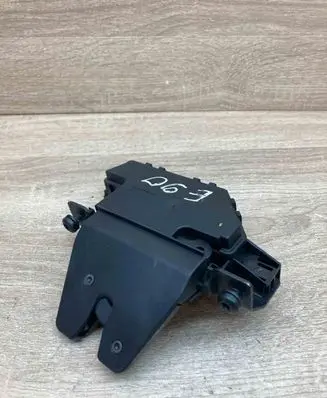 BMW 3 E90 E91 Tailgate/trunk/boot lock/latch/bracket 7840617