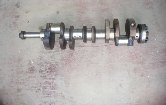 Mercedes-Benz SL R107 Crankshaft 1160311801