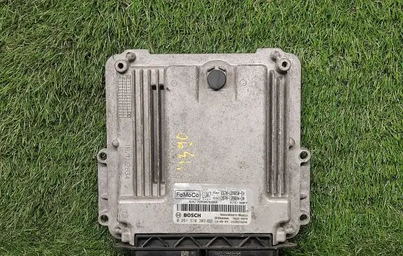 Ford Fusion II Engine control unit/module ECU ES7A12A650EH DS7A12B684DA