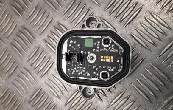Volvo XC90 Light module LCM MDE911613
