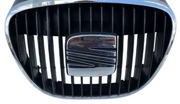 Seat Ibiza III (6L) Front grill 6L0853651