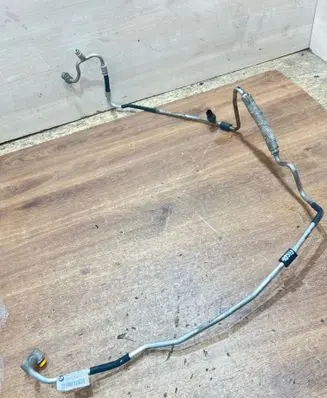 BMW 3 E90 E91 Air conditioning (A/C) pipe/hose 9151733 6927847 52529410
