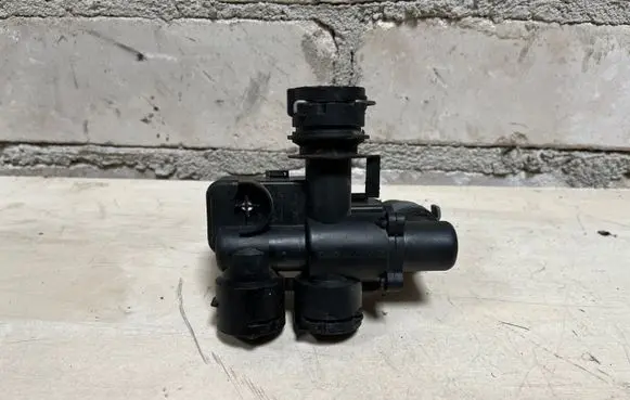 Mercedes-Benz E W211 Electric auxiliary coolant/water pump A2118320584
