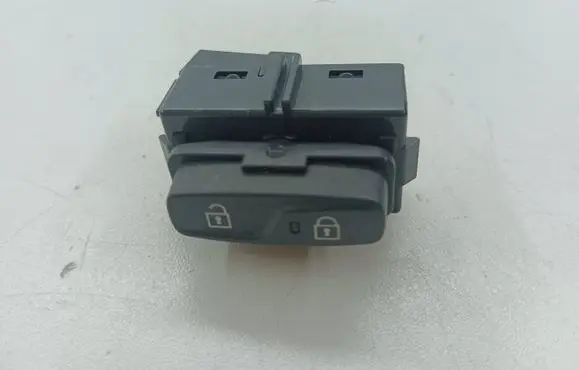 Volvo S60 Central locking switch button 31318989