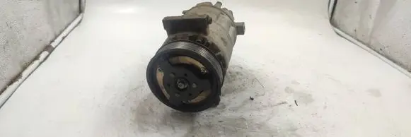 Volkswagen Golf V Air conditioning (A/C) compressor (pump) 699357
