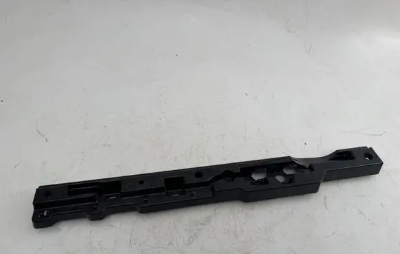 BMW 8 G16 Sill supporting ledge 51777497693 7497693