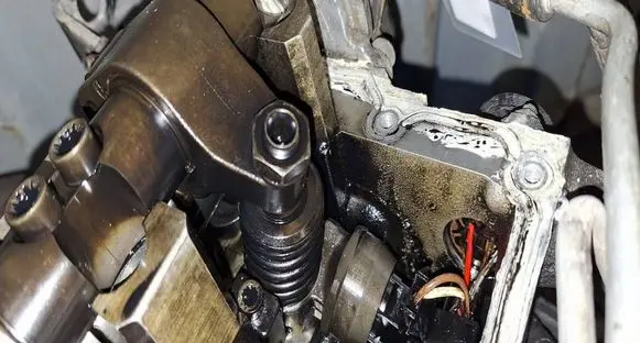 Volkswagen Caddy Fuel injector 