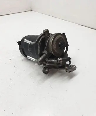 Toyota RAV 4 (XA20) Fuel filter T133A86