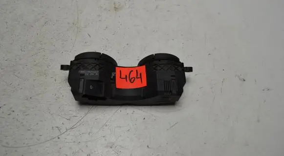 Ford Focus Windscreen/window heater switch 98AG19A945CF