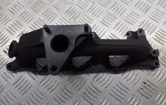 Mitsubishi Carisma Exhaust manifold