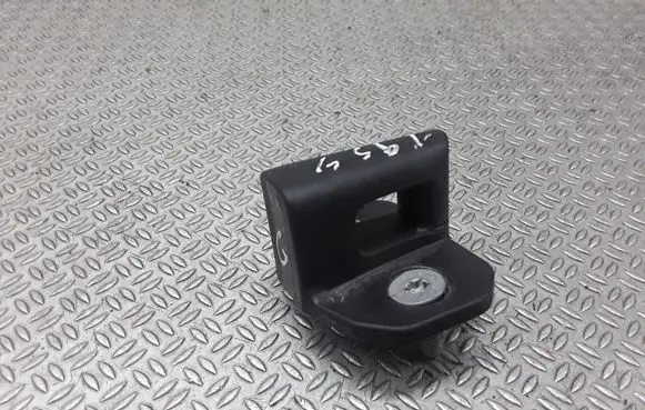 Mercedes-Benz S W220 Rear door lock loop/hook striker 2207200004