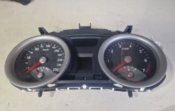 Renault Megane II Speedometer (instrument cluster) 8200364023