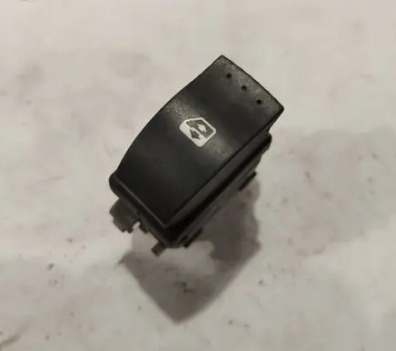 Renault Laguna II Electric window control switch 220510A